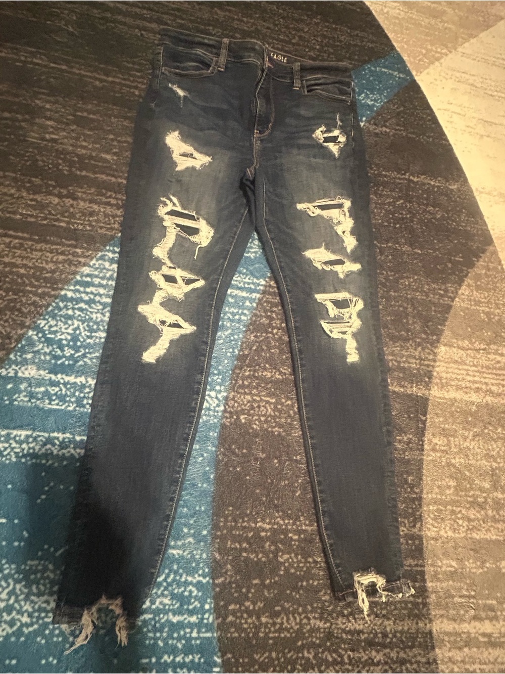 American Eagle Outfitters Distressed Skinny Jeans in Dark Blue